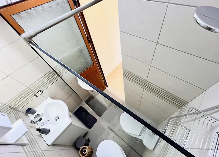 Apartment U Slaviku Golem (Tirana)